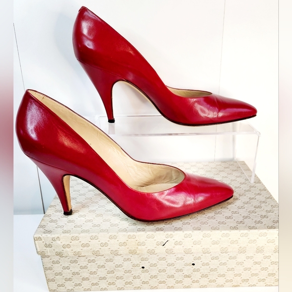 Vintage 80's Gucci red Italian leather heels, euro 38 US 7.5 with box! - Picture 1 of 6